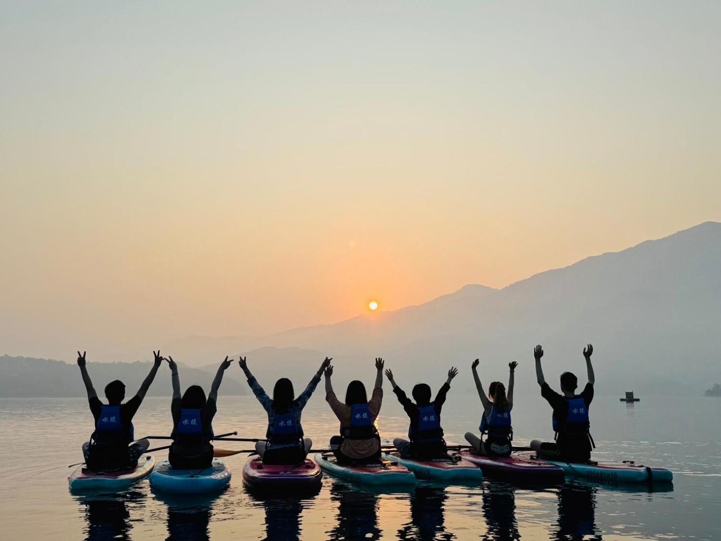 Sun Moon Lake Jinlongshan BnB Yuchi Bagian luar foto